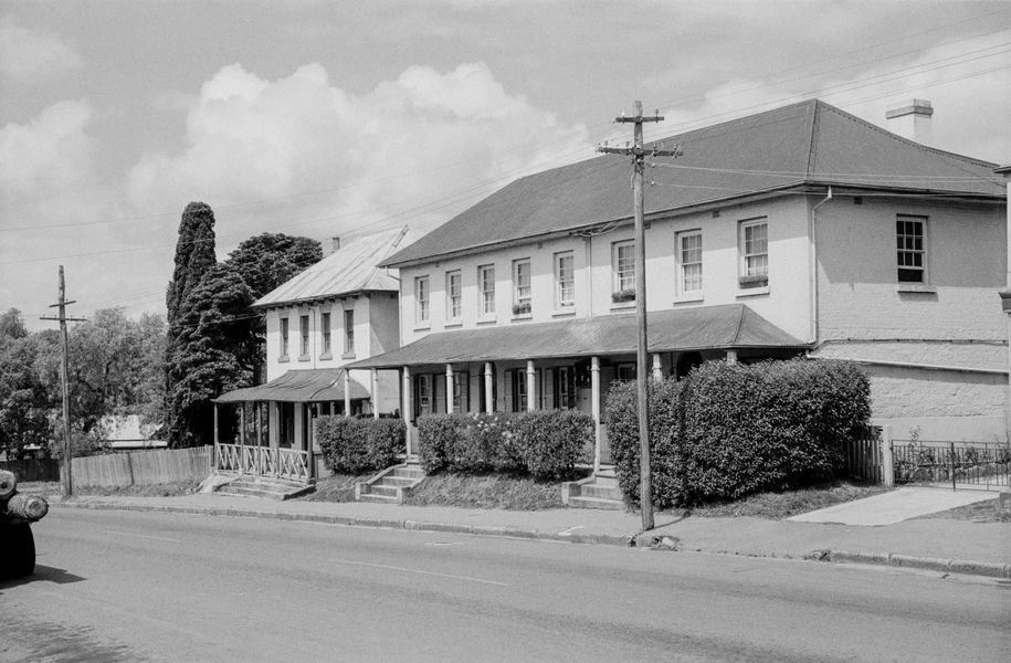 286-288 Queen Street, Campbelltown, January 1954 / Barry Wollaston