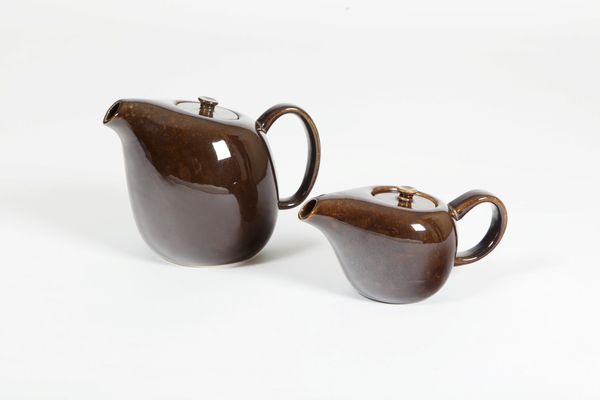 Coffee pot, 'American Modern' design by Russel Wright, manufactured by Steubenville Pottery Company, USA, 1946-1948