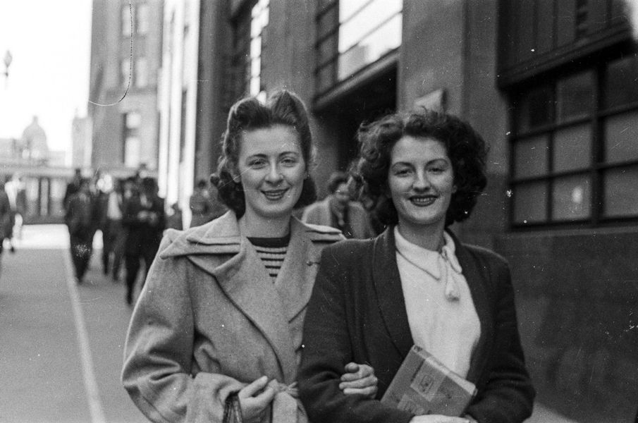Candid street photograph of pedestrians taken in Martin Place, Sydney, by an unknown Ikon Studio photographer during 1950.